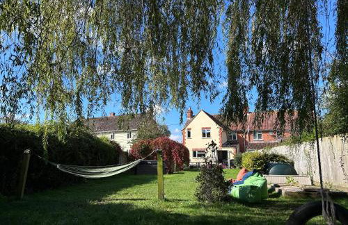 King Arthur's Rest House, Hot Tub & Garden Sleeps 10 - Foto 1