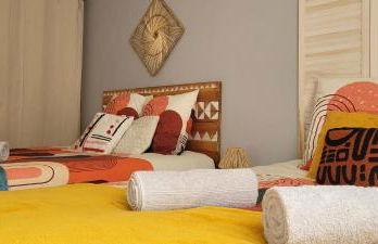 AMJA Proche clinique Saint-Roch apt 3 chambres 3 salles de bain parking gratuit idéal famille groupe coworking 10 min centre ville 10 min plage 5 min sortie autoroute - Foto 5