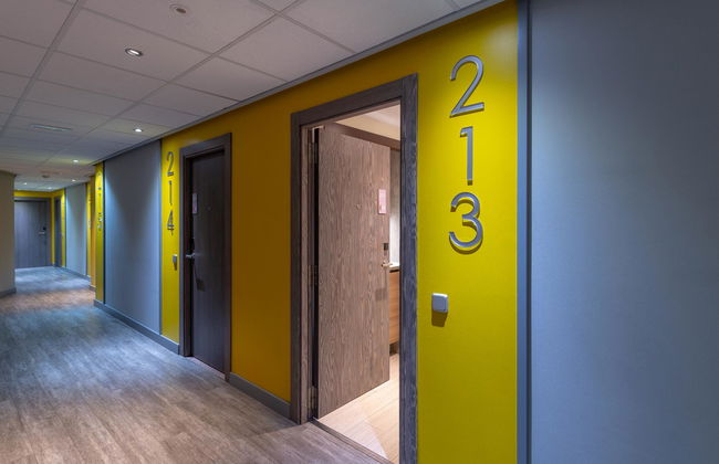 Apartamentos Recoletos - Photo 16