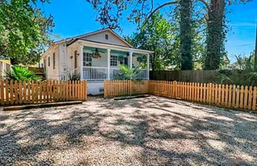 Picturesque Bungalow in Savannah - Foto 25