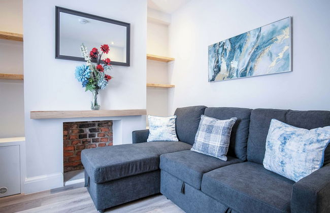 Fleet Street - 2 Bedroom - Swansea - Photo 23