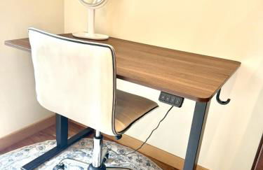 Luxury Family Retreat on Mercer Island Pet-Friendly, Pool Table, Patio & Near Seattle - Book Now & Save! - Foto 13