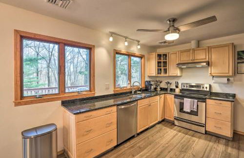 Family-Friendly Woodbury Home with Yard and Deck! - Foto 8