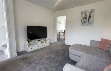 Modern 3-Bed House in Rotherham, WiFi, Garden & Free Parking - Foto 16