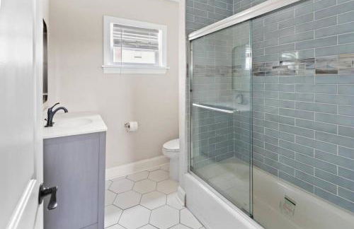 Renovated Beach Block 7BR North Beach Atlantic City - Steps to Beach & Casino - Foto 66