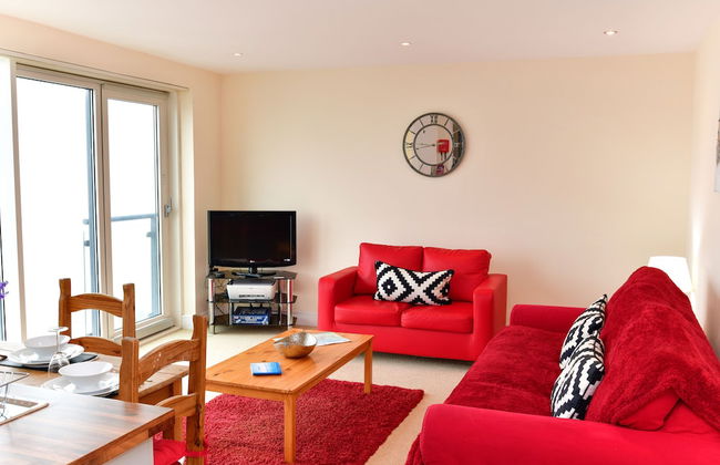 Meridian Quay Apartments - Photo 20