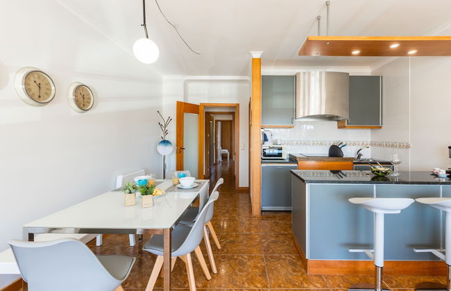 Aguda Beach Apartment - Photo 12