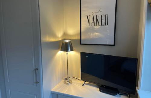 2 Bed Cosy Cottage - Central Bawtry - High End Furnishings - Foto 76