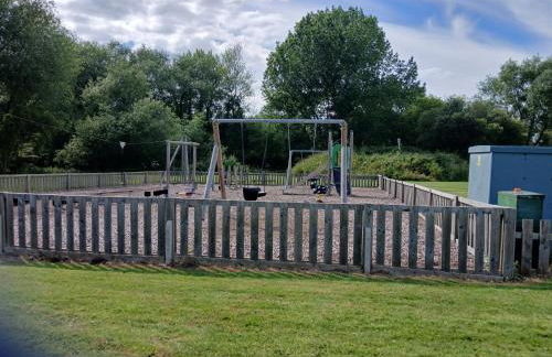 The Lakehouse on Windrush - Foto 36