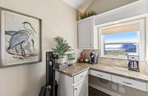 Seaside Sunrise Luxury Beachfront, Hot Tub, Firepit, Elevator - Foto 25