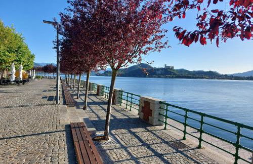 Arona - Lake Maggiore Entire Home - parking - Foto 17