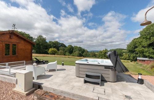 Beautiful Danford House & Lodge with Hot Tub - Foto 9