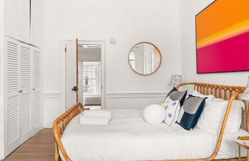 Historic 1790s Old Town Gem 5BR with Parking - Prince Street - Foto 45