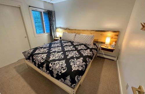 R18 Affordable Ski-in Ski-out Bretton Woods Townhome mountain views - Foto 35