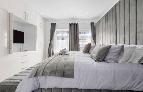 SLUXE Properties 4mins to Etihad Stadium and Coop live - Foto 13