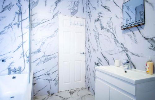 Station Road - 1 Bedroom Apt - Burry Port - Foto 22