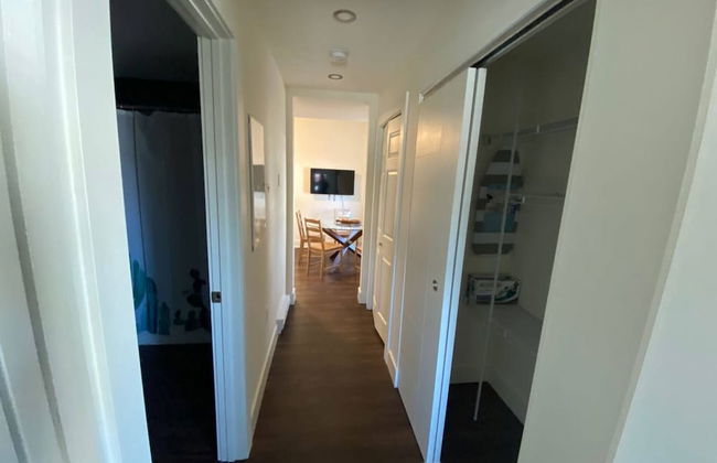 New Dt Apartment Walk To All - Photo 10