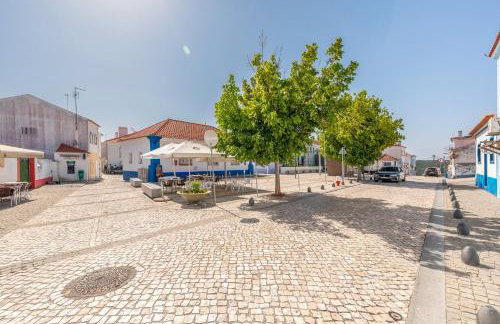 GuestReady - Enchanting retreat in Alcácer do Sal - Photo 1