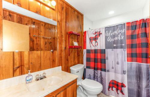 Bayview Cottage 3BR Fireplace Lakefront - Photo 10