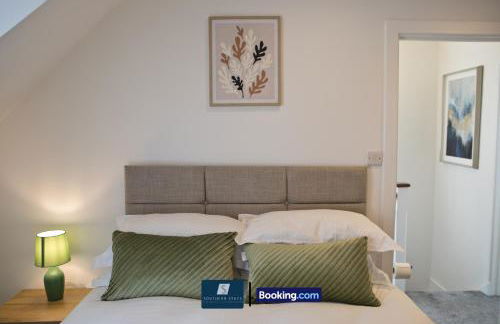 2 Bed House By Southern Stays Short Lets & Serviced Accommodation Bournemouth With Parking - Relocation & Family, 1km From The Beach - Photo 22