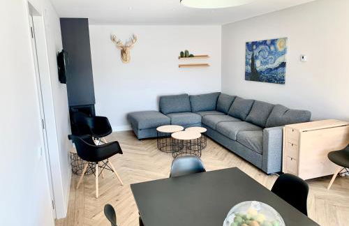 Chalet a estrenar, espectaculares vistas a la montaña - Foto 20