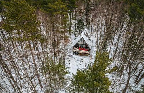 Nine Sides Lodge- Cozy A-Frame makes base camp for ADK Adventures - Foto 8