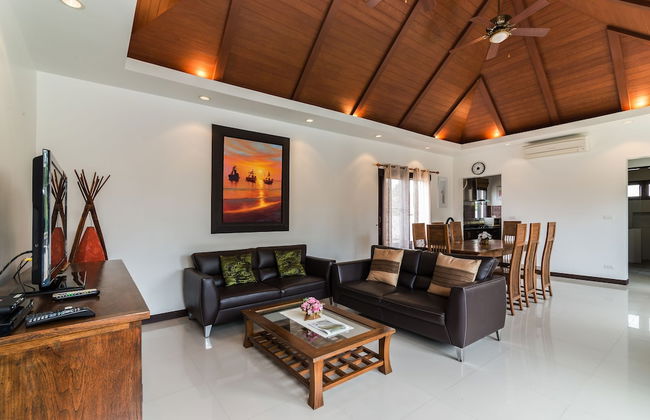 4 Bedroom Private Bali Style Villa HH1 - Photo 26