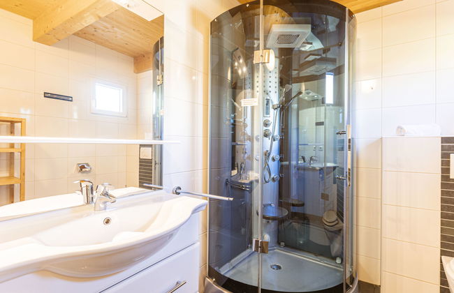 Majestic Chalet With Sauna and Whirlpool - Foto 32