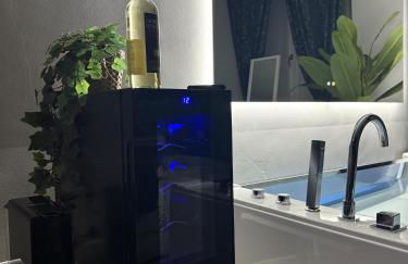 TROPICAL RHAPSODY - Jacuzzi & King Size a Torino Centro - Foto 10