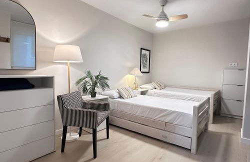 EcoCasa 12PAX perfecta grupos, reforma lujo, junto parada Burjassot metrovalencia, cerca centro Valencia y playa, lavadora, secadora equipamiento total - Foto 7