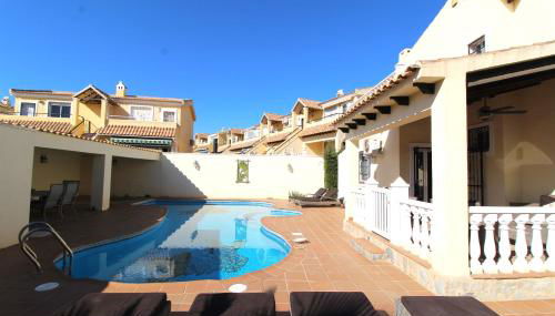4 Bedroom Family Villa with Private Pool in Villa Martin - Foto 2