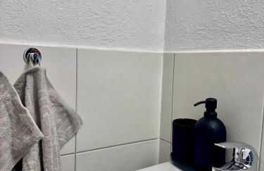 SiYen three with 24h Check-in - Foto 8