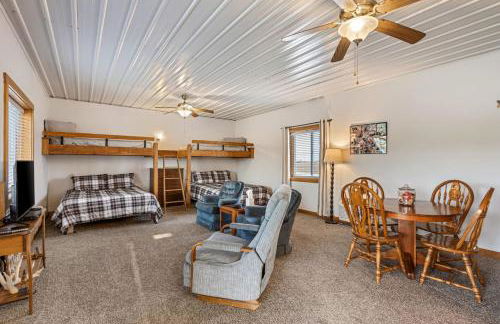 Peaceful Riverfront Cabin Sleeps 4 Decatur Nebraska - Foto 5