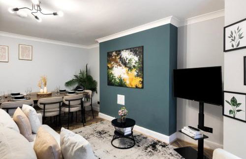 Bright & Comfortable 2-Bedroom Retreat - Foto 29