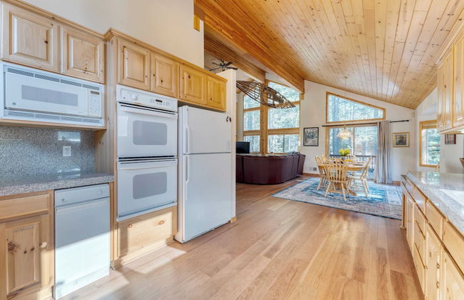 Hansel by Avantstay Pool Table, 5mins to Skiing - Foto 35