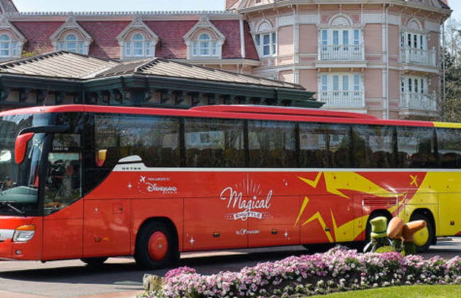 Autobús entre los aeropuertos de Orly o Charles de Gaulle y Disneyland® París - Foto 1