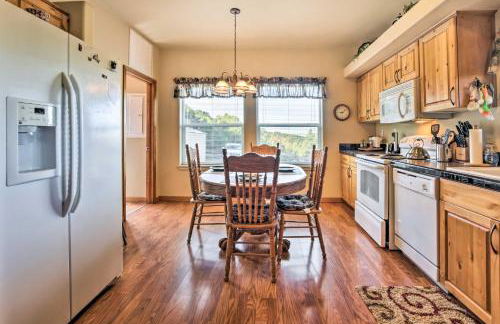 20 Mi to Taos Ski Valley Secluded Mtn-View Cabin! - Foto 10