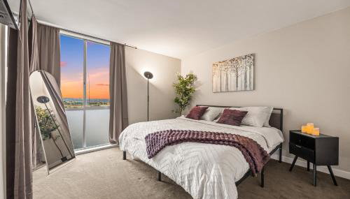 Luxury 2BR Apartment Near SeaWorld, Airport & Downtown San Diego - Foto 2