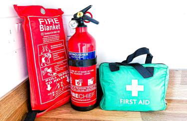 City Centre house for Family, Group & Contractor Stay - Sleeps Upto 9 Guests with Free Parking - Foto 67