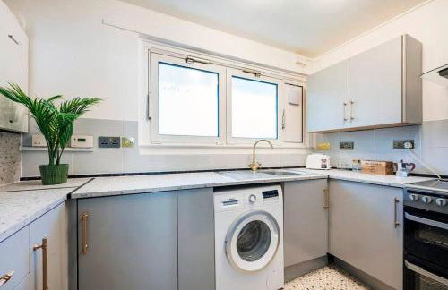 Beautiful 3bed house 7 min to Hyde Park - Photo 8
