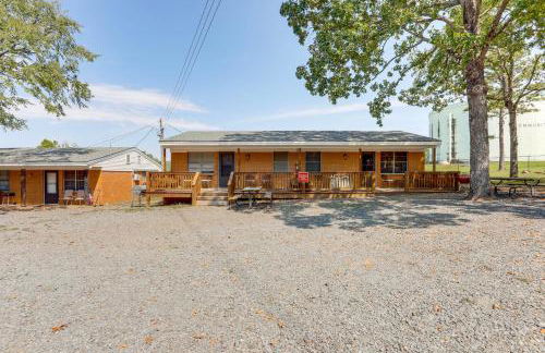 Walk to Greers Ferry Lake! Home with Dock Access - Foto 21