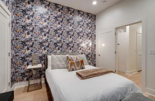 Luxury Townhouse with Rooftop Deck Less than 10 mins to Downtown - Foto 31