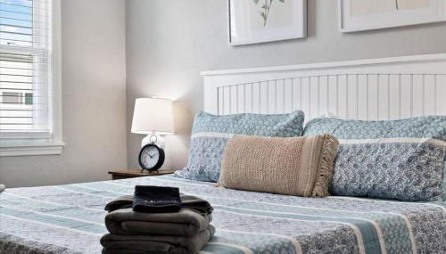 Cozy Southside Pitt home w/ Pool Table +Yard - Foto 4