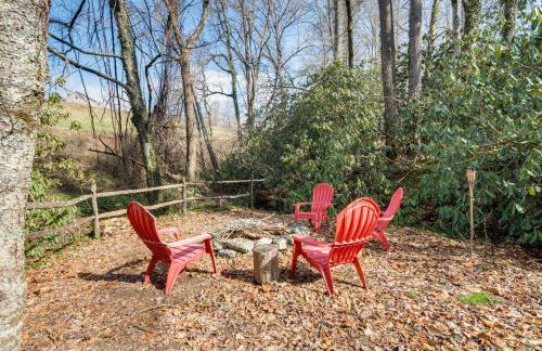 Peaceful Hendersonville Cabin - Hot Tub & Fire Pit - Foto 33
