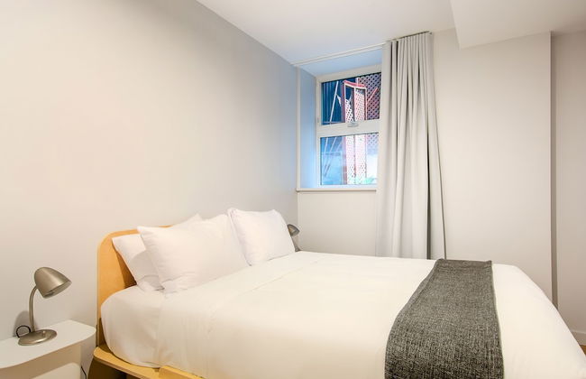 Les Lofts Charest - By Les Lofts Vieux-Quebec - Photo 6