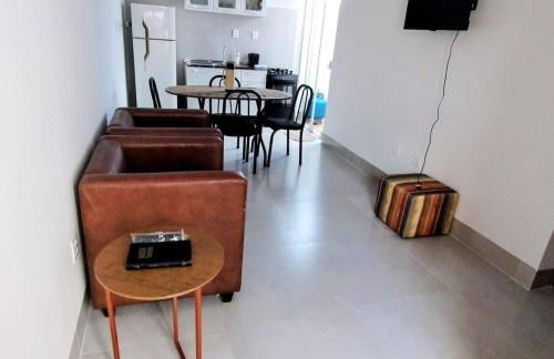 Residencial Renne Augusto, Apto 01, dois quartos, um banheiro, Wifi e estacionamento - Foto 10