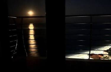 The Yacht House - Photo 19