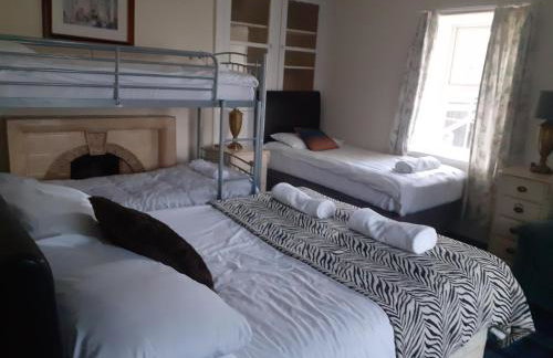 Bryncarnedd Farmhouse - Photo 22