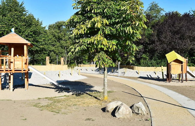 Beautiful Holiday Home With Outdoor Space - Photo 36