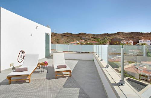 Luxury Boho Villa with Heated Pool, Rooftop and Panoramic Sea View in Amadores - Foto 47